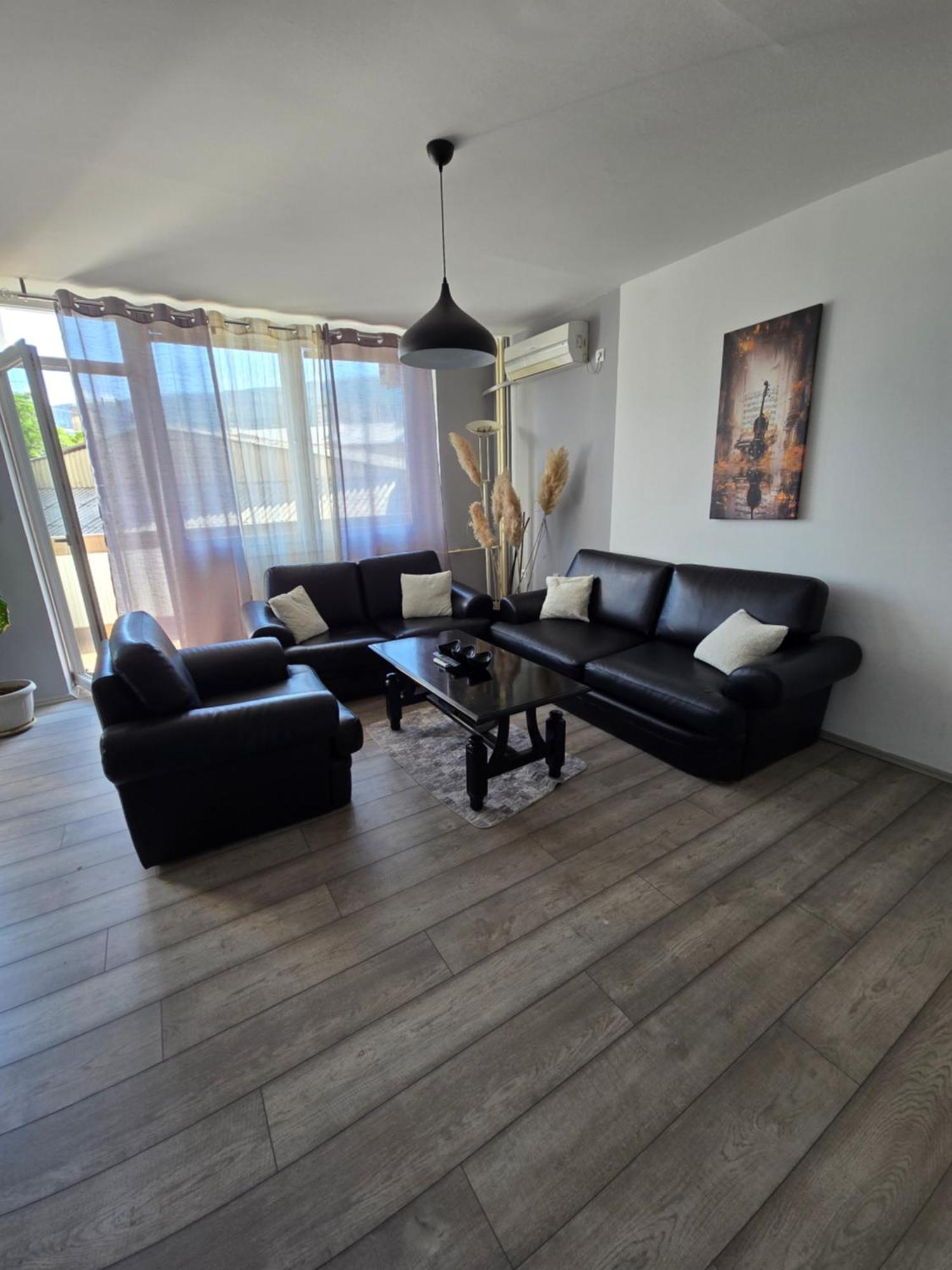 City Center Apt Wfree P Скопие Екстериор снимка