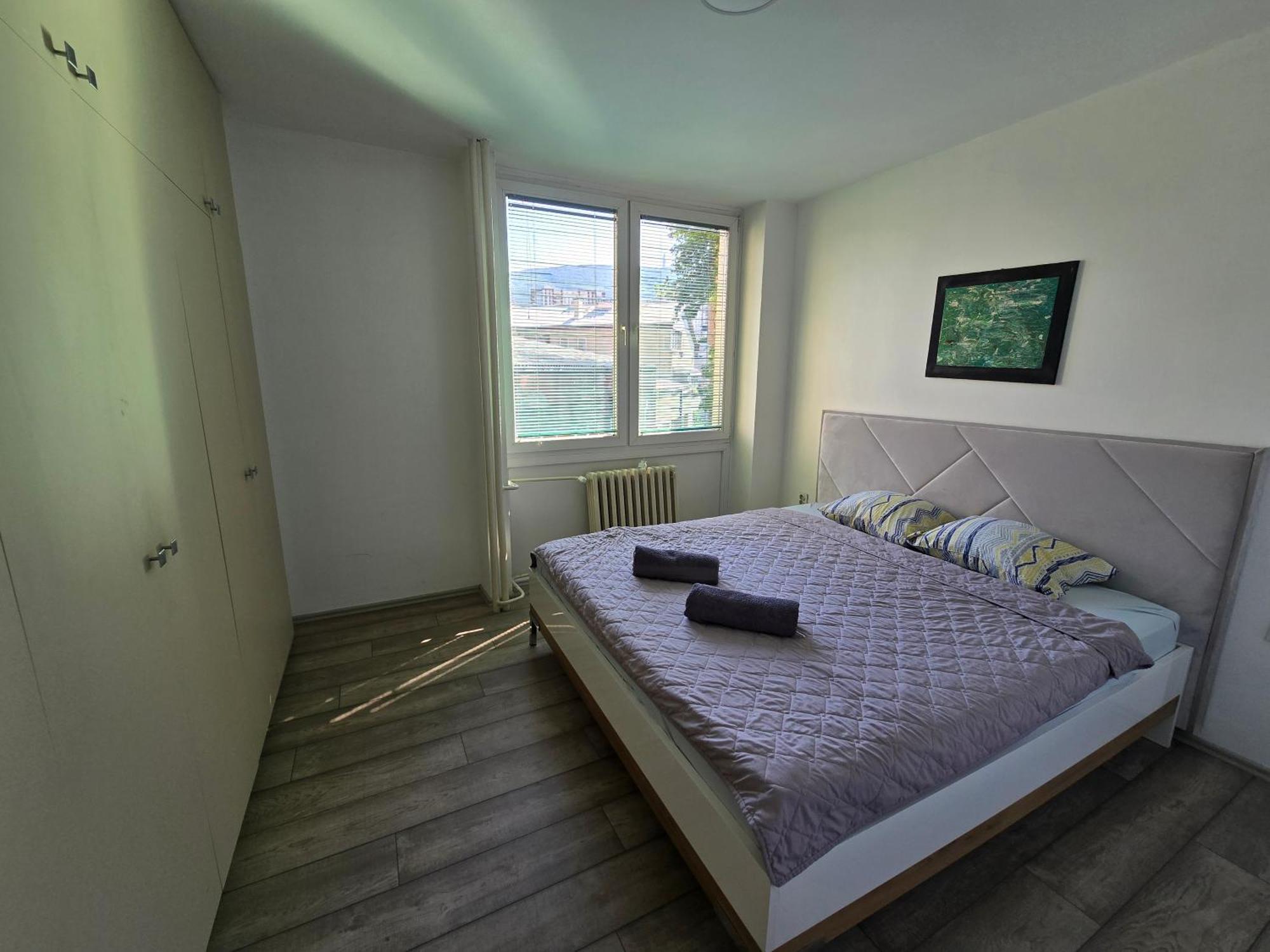 City Center Apt Wfree P Скопие Екстериор снимка
